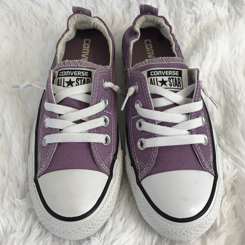 Converse Lightweight Chucks with stretchy back